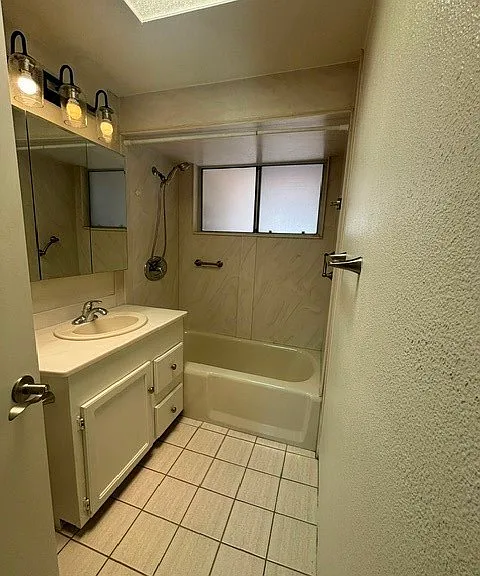 998 Oriole Dr — Photo 25