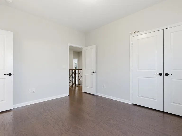 721 Vine Pond Ct — Photo 37