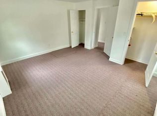 84-43 260th St #2, Floral Park, NY 11001