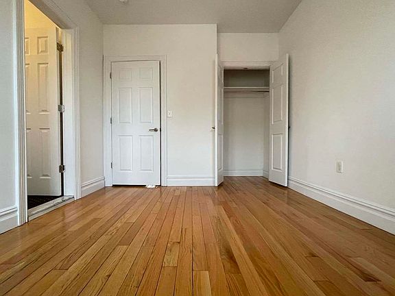 5th image of 21-80 38th St #3F27