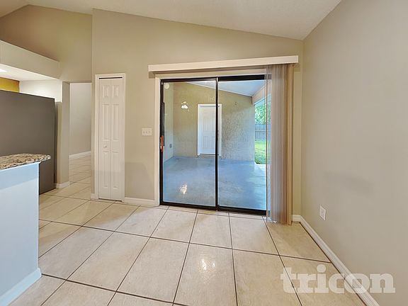 3rd image of 1435 Spring Ridge Cir