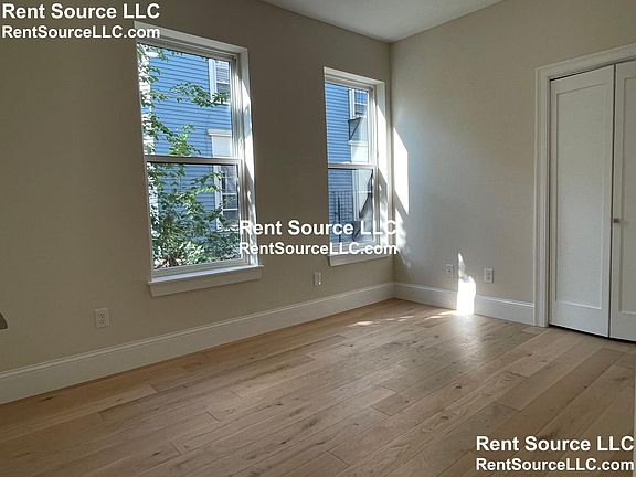 5th image of 12 Arnold Cir #5
