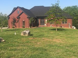 3700 Riggins Rd, Cumberland Furnace, TN 37051