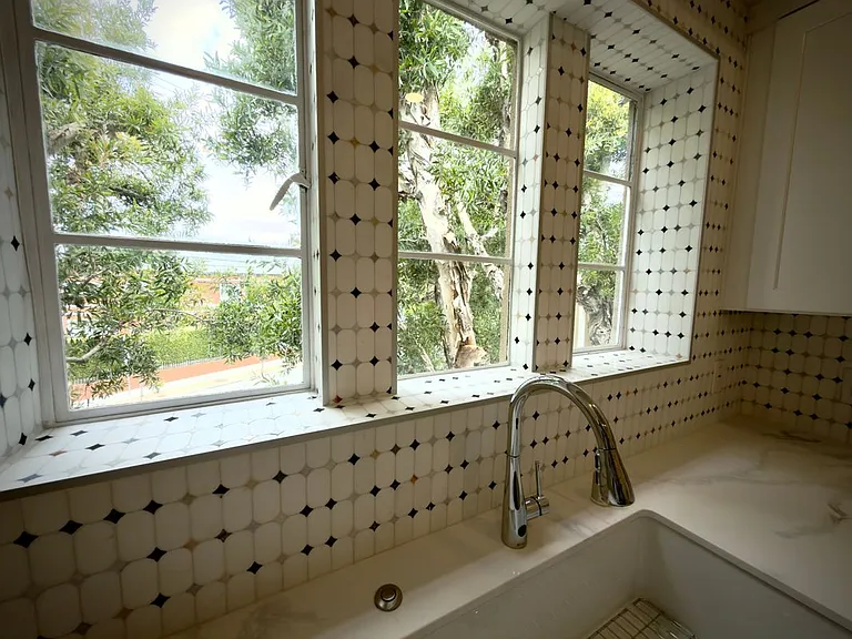 378 S La Jolla Ave — Photo 9