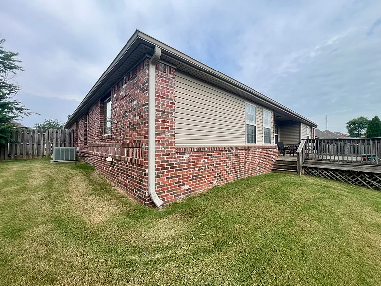 800 Sienna Dr — Photo 13