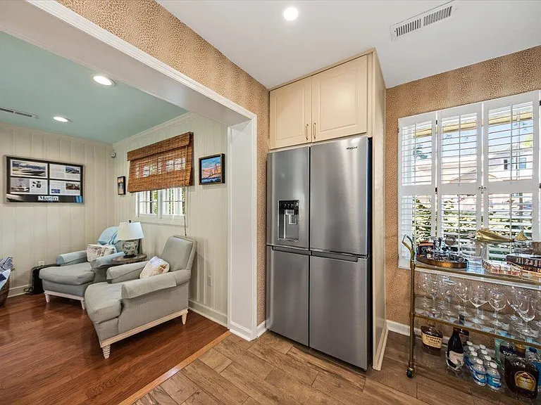 421 McCants Dr — Photo 12