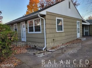 5407 SW Huntoon St, Topeka, KS 66604