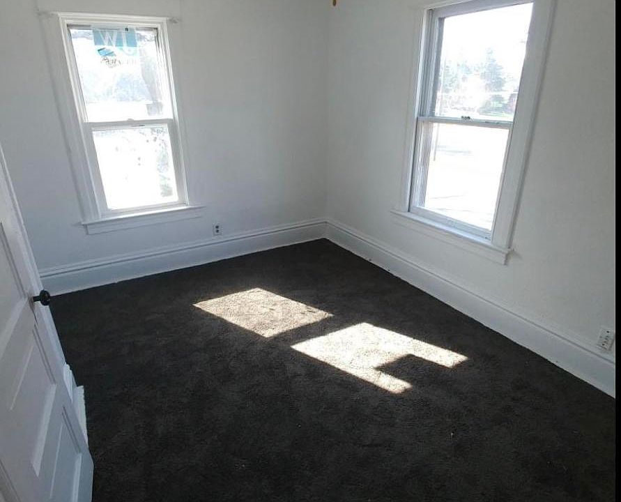 1st image of 526 Lincoln Ave