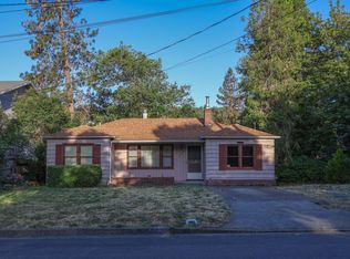1434 NW Hawthorne Ave, Grants Pass, OR 97526