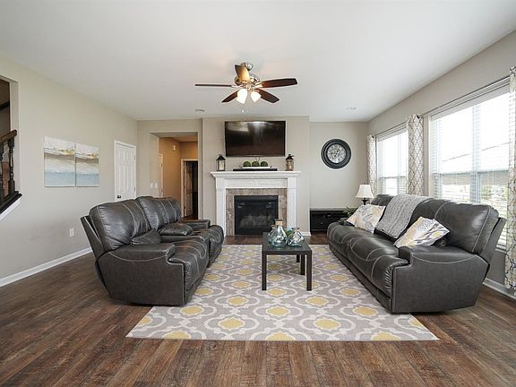4th image of 7730 Hempston Cir