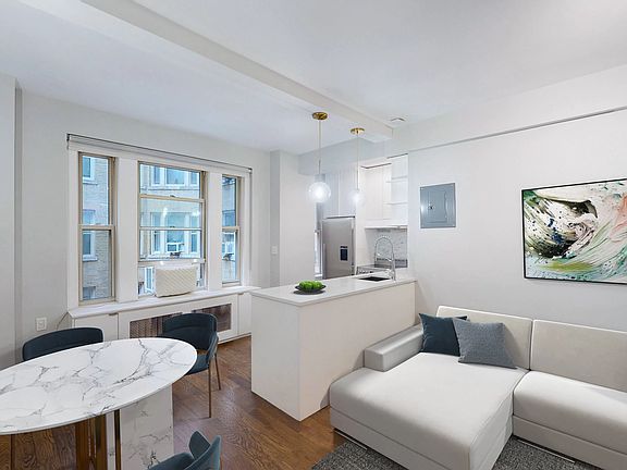 5th image of 24 5th Ave APT 723