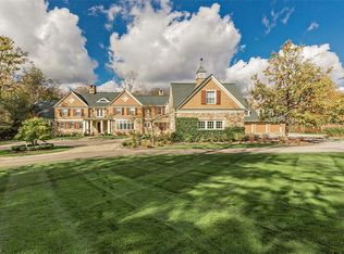 15300 Suffolk Ln, Chagrin Falls, OH 44022