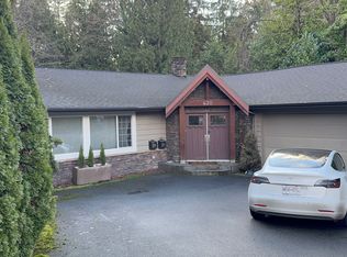 430 Newlands Rd #2, West Vancouver, BC
