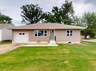 518 E Spruce St, Cherokee, IA 51012