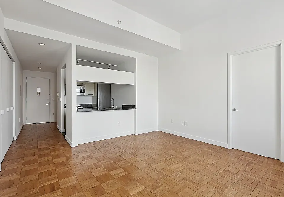 20 Exchange Pl #3304