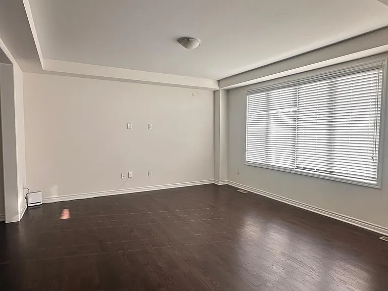 516 Equestrian Way — Photo 8
