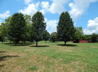 956 Indian Creek Rd, Huntland, TN 37345