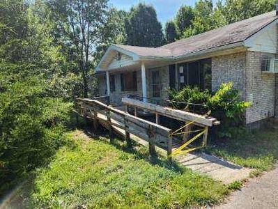 76 Box Bear Trl, Beattyville, KY, 41311