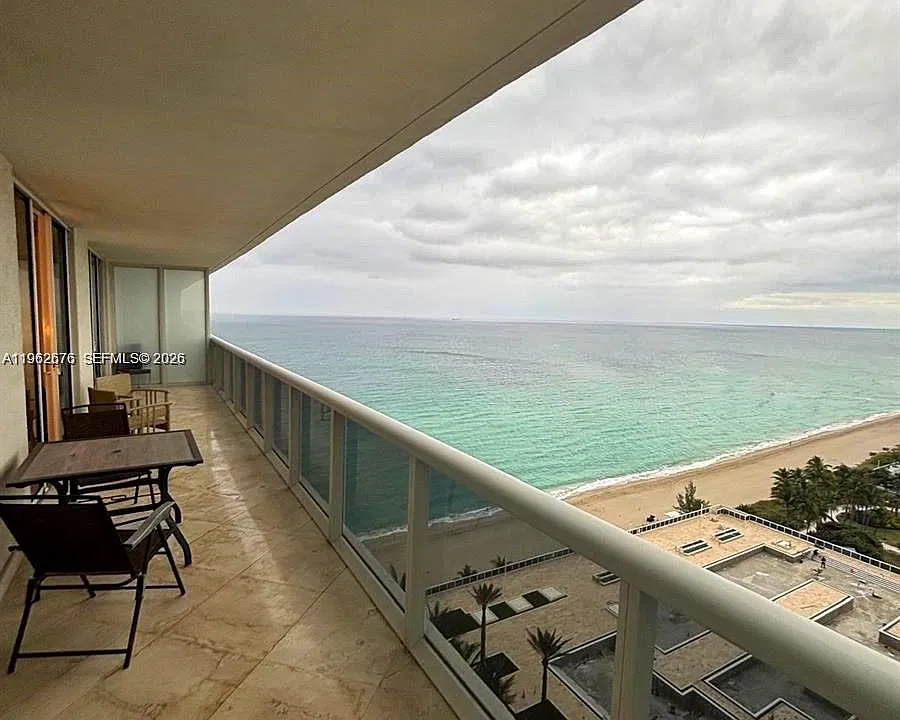 1830 S Ocean Dr #2004