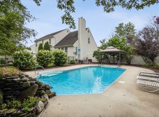 5 Cabin Brook Cres, Manchester, NJ 08759