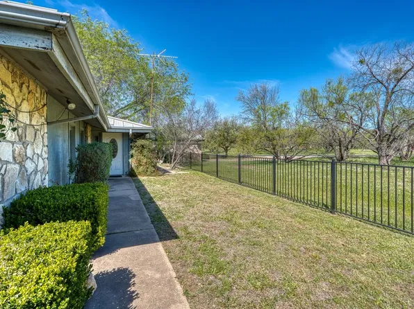 1504 Azure UNIT A, Horseshoe Bay, TX 78657
