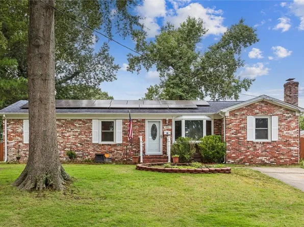 885 Clemson Dr, Newport News, VA 23608