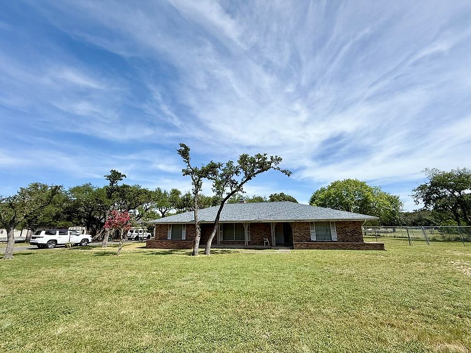 2nd image of 107 Royal Oaks Rd