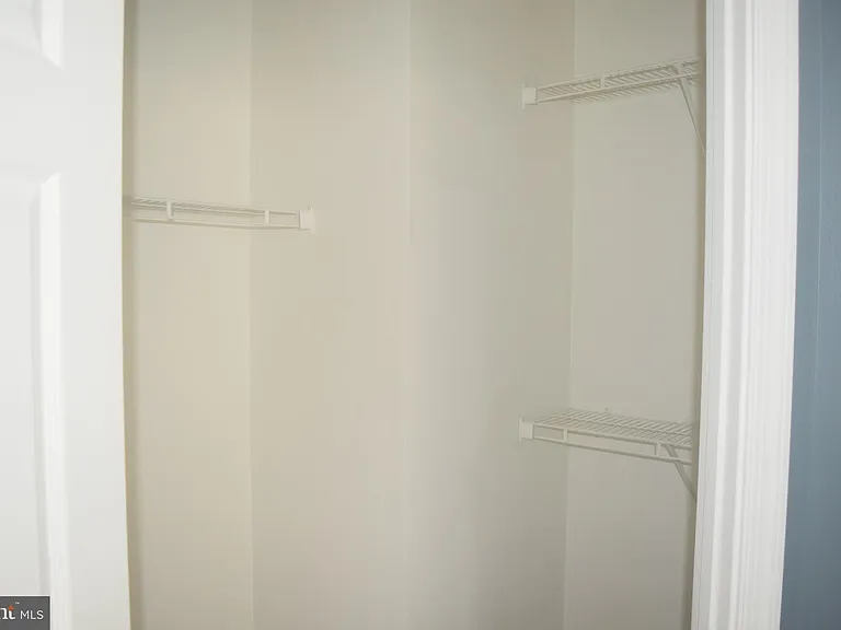 326 Larose Dr — Photo 19