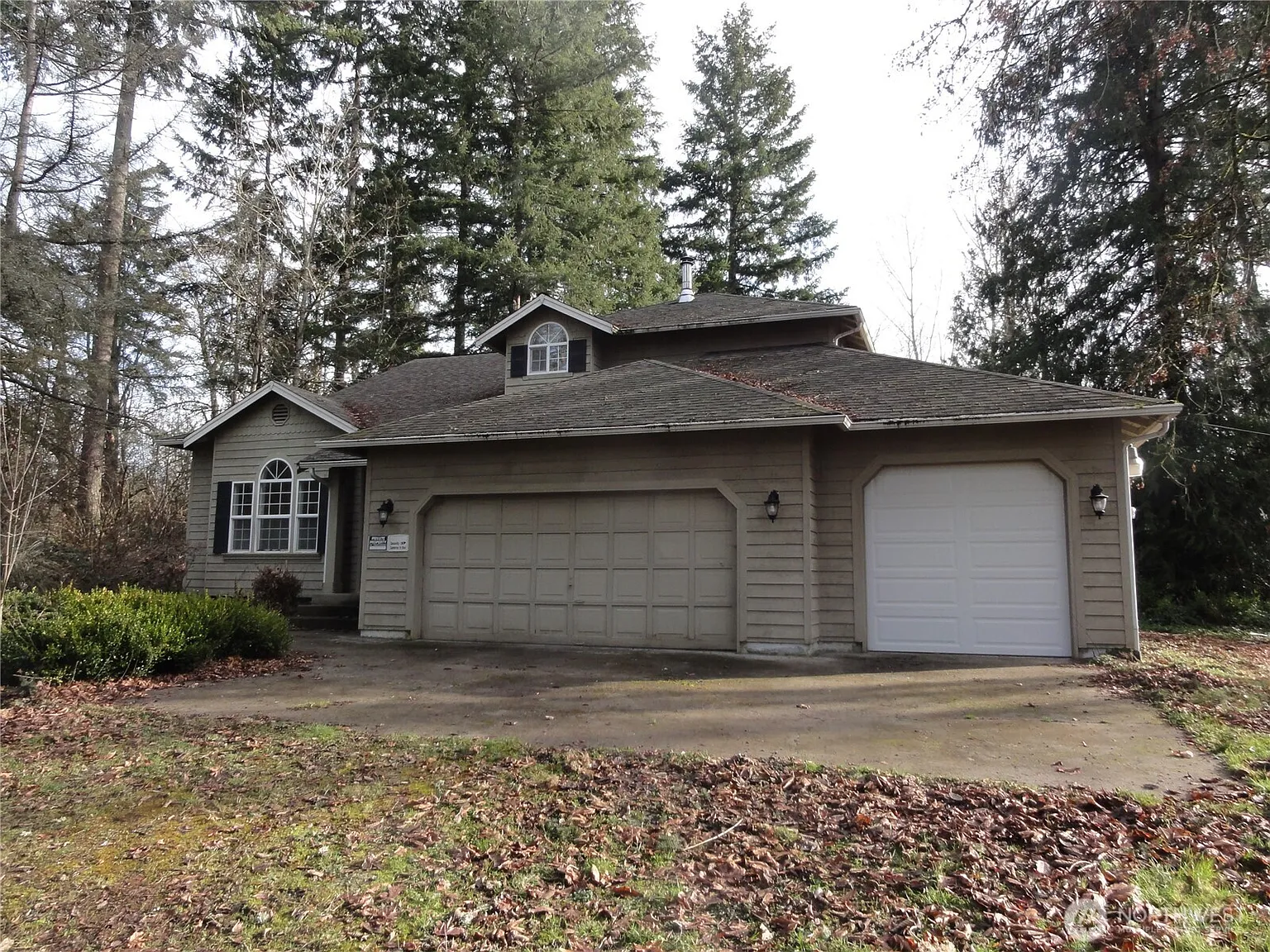 13515 42nd Avenue E photo 1