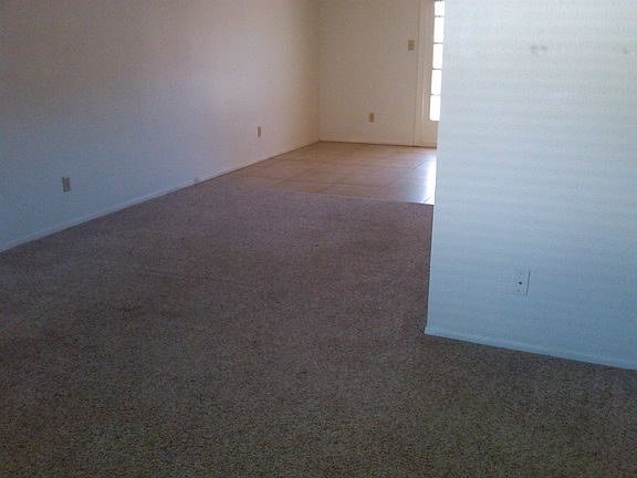  living room & dining areas