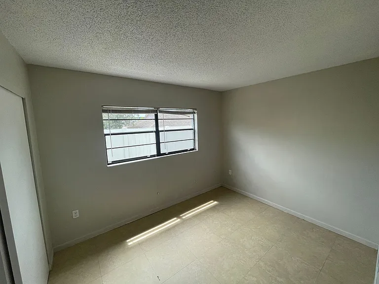 6719 Congress St — Photo 11