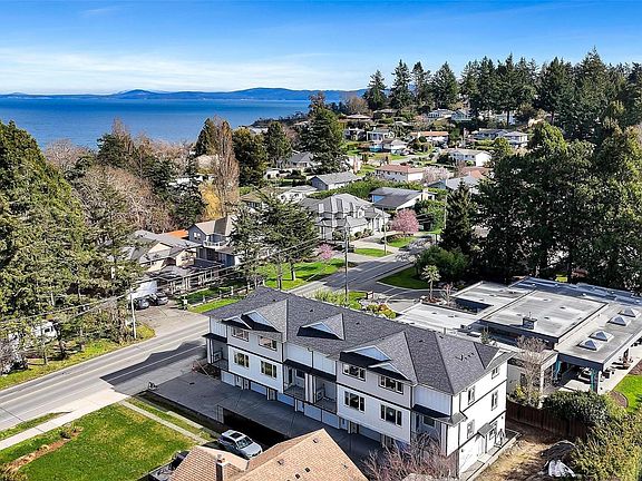 3rd image of 1559 Ash Rd #2