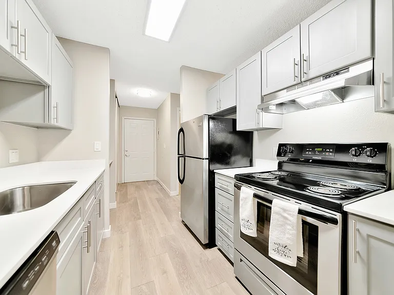 River Lofts Apartments — Photo 17