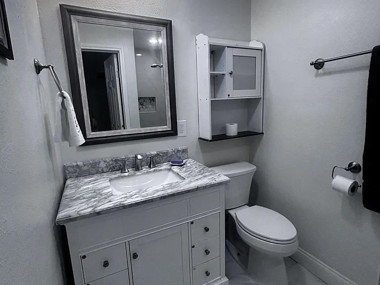 Shared bath with walk-in shower, granite-top vanity & 6 drawers2 per roommate. Professionally cleaned monthly.