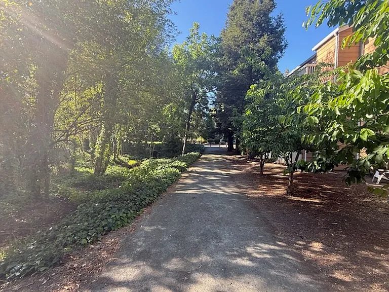 300 Mill Rd — Photo 26
