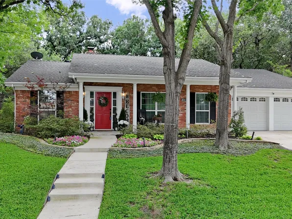 808 San Marcos Ln, Bedford, TX 76021