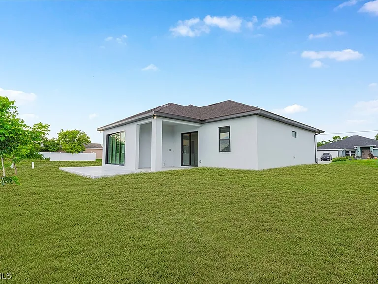 2507 NW 25th St — Photo 17