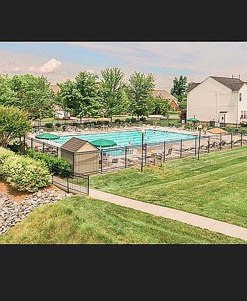 Autumn Cove Community Pool