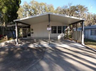 4804 Lakeside Dr, Zephyrhills, FL 33542