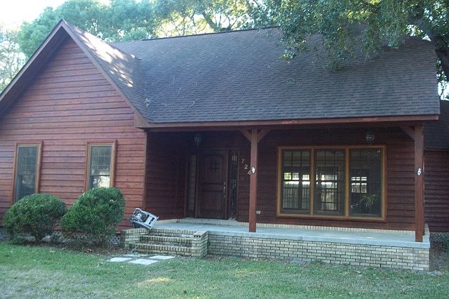 1st image of 724 Herrick Ave