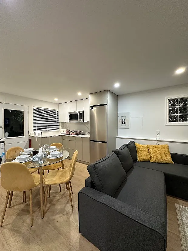 2 bed, 670 sqft, $2,950 — Photo 1