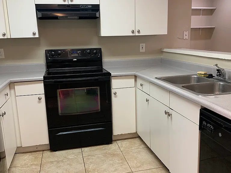 2032 Mesquite Ln #D104 — Photo 5