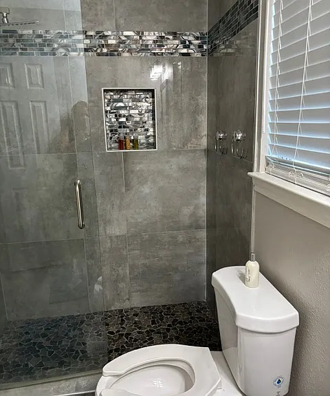 Main suite bathroom shower.
