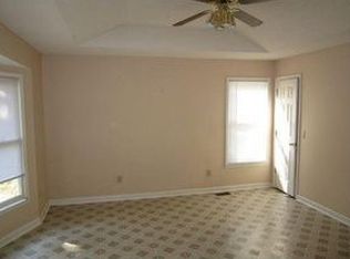 114 Gina Dr, Carrollton, GA 30116