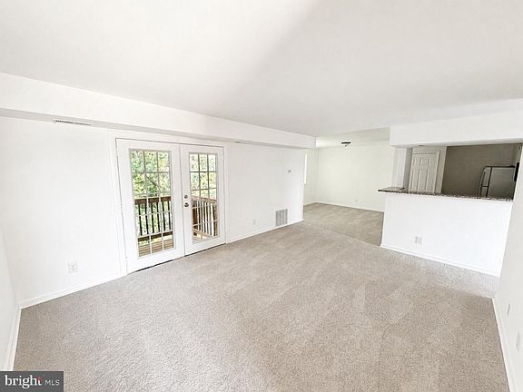 3rd image of 7516 Hawthorne St APT 5
