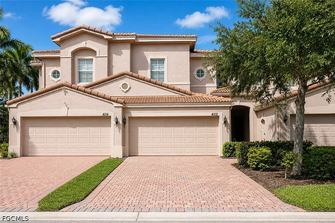 3 bed, 2.5 bath, 1794 sqft, $1,950 — Photo 1