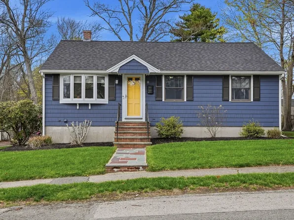 11 Roseen Ave, Weymouth, MA 02188
