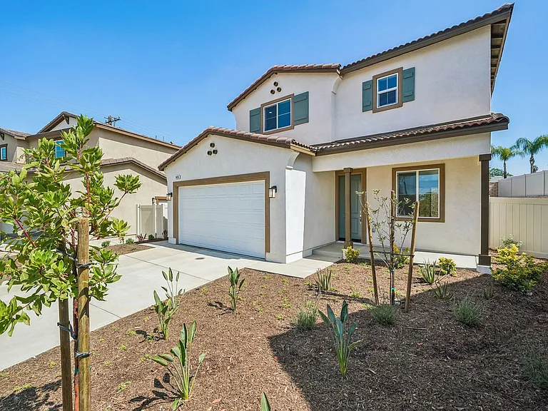 Yucaipa's New Rental Homes, Aviana Homes — Photo 35