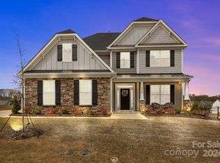 806 Yucatan Dr, Waxhaw, NC 28173