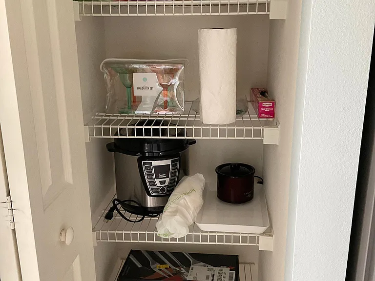 819 Montrose Dr #202 — Photo 31